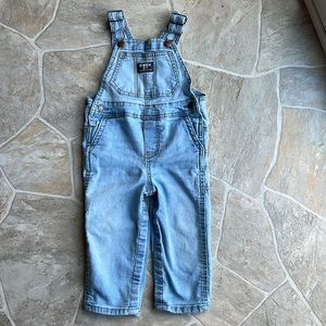 Baby 18 months Oshkosh jean overalls excellent condition